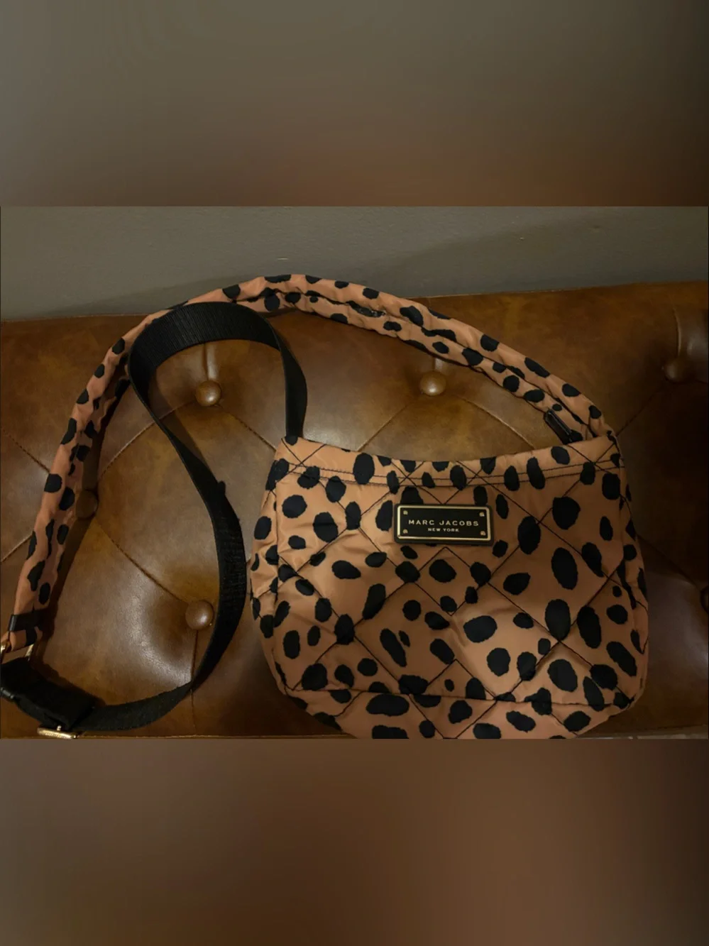 Marc Jacobs compact marc